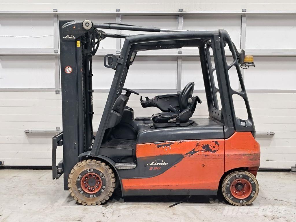 Linde E30L-01 Electric forklift trucks