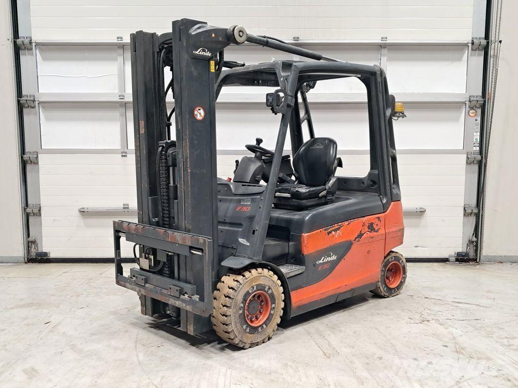 Linde E30L-01 Electric forklift trucks