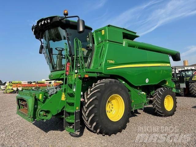 John Deere T 550 Combine harvesters