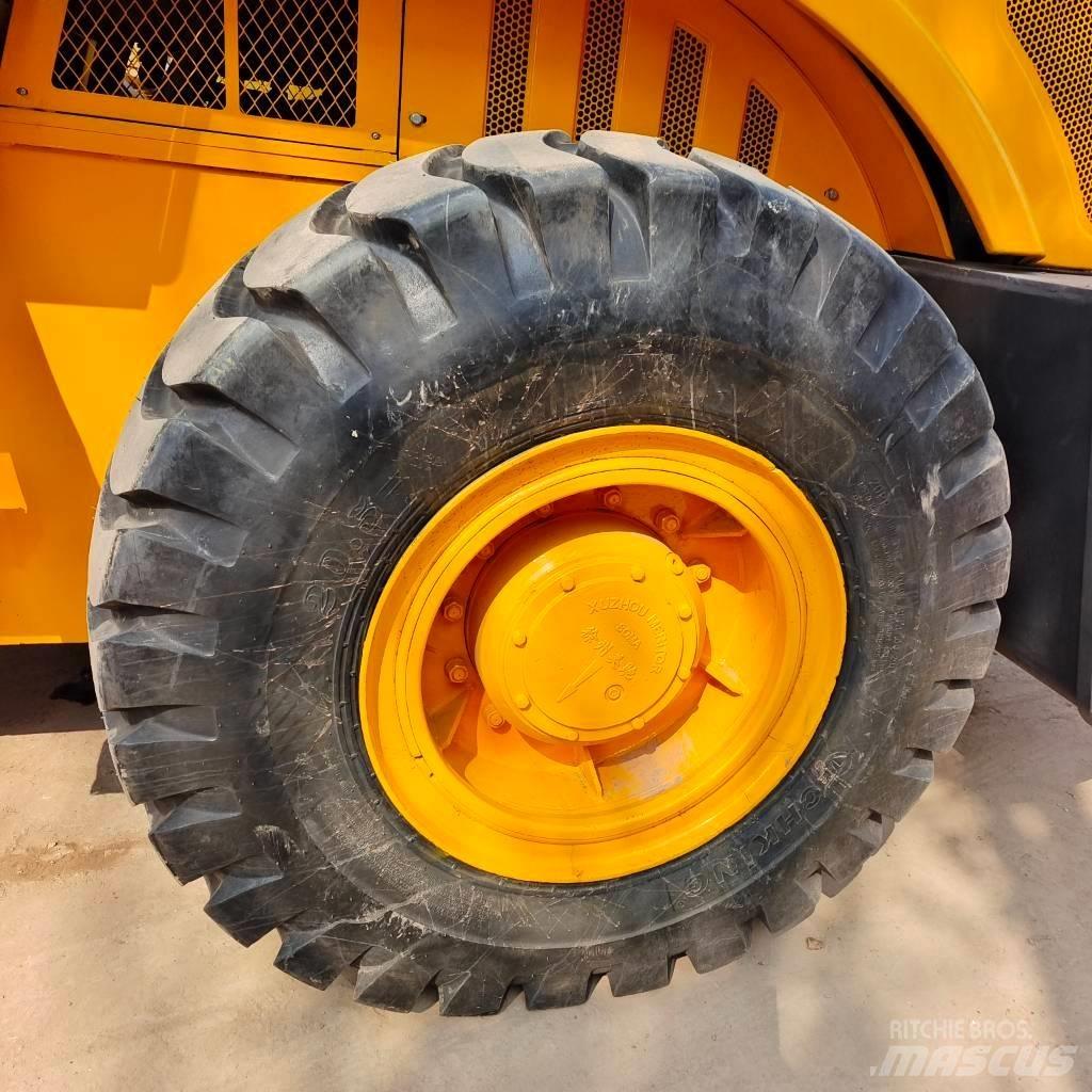 XCMG XS 202J Single drum rollers