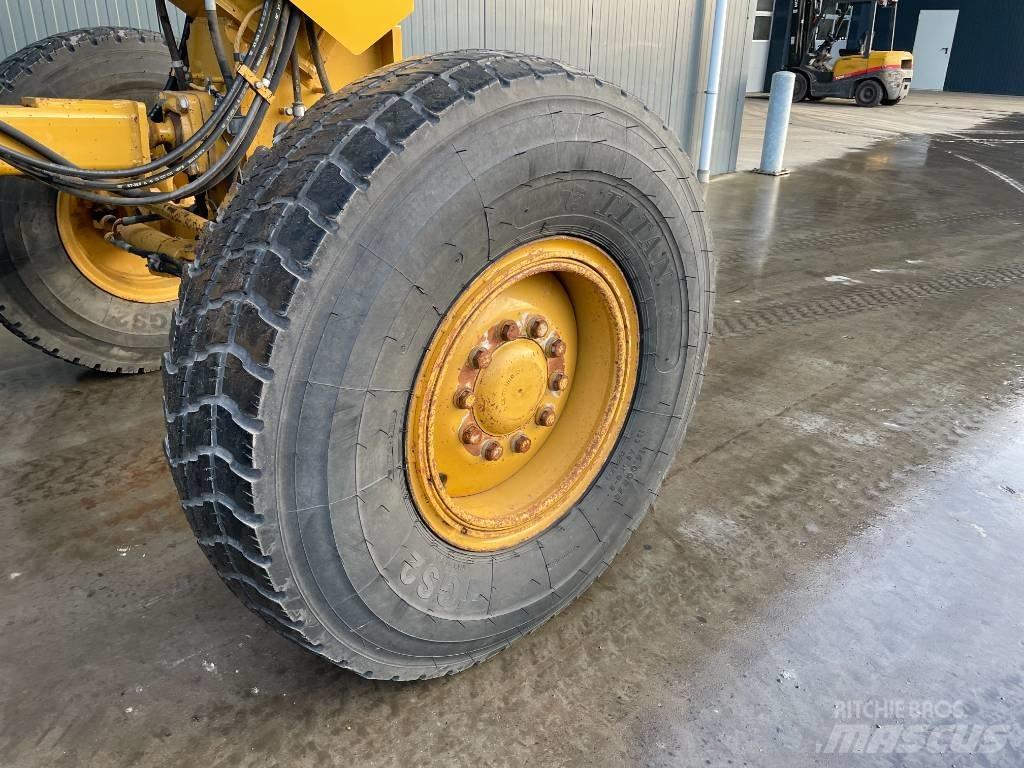CAT 160M (140) Graders