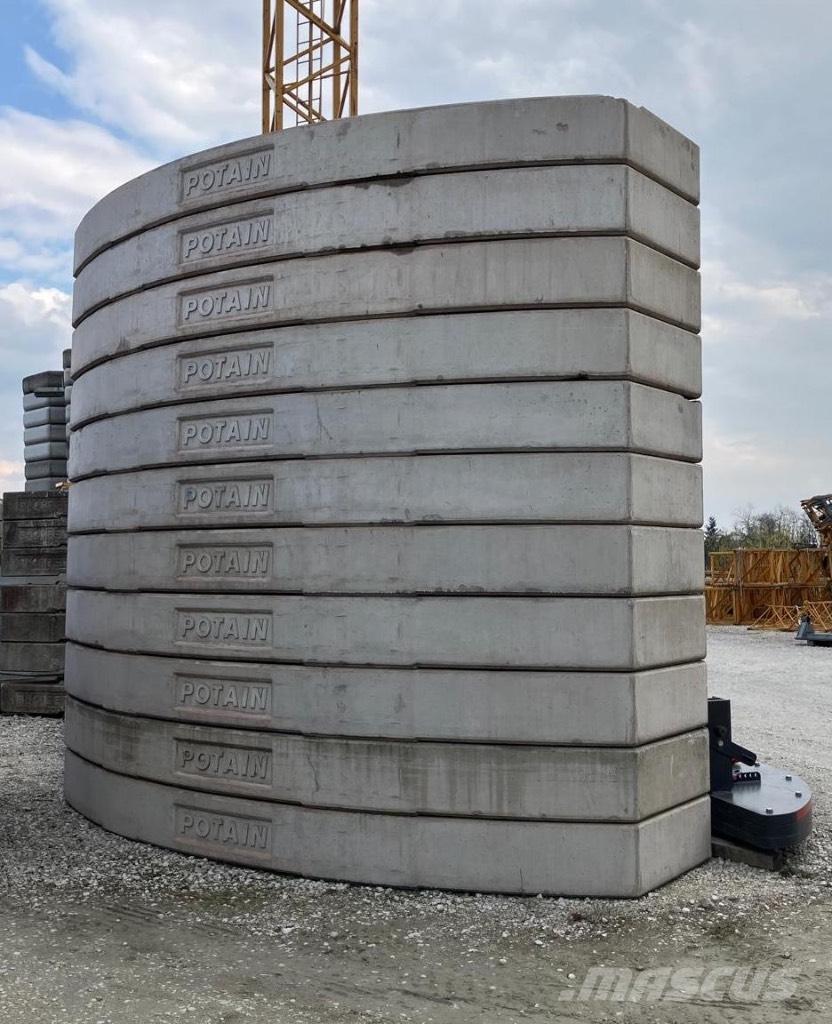 Potain Igo T 130 Self-erecting cranes