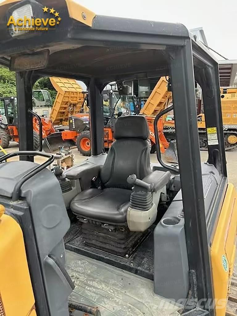 CAT D 3 K 2 Crawler dozers