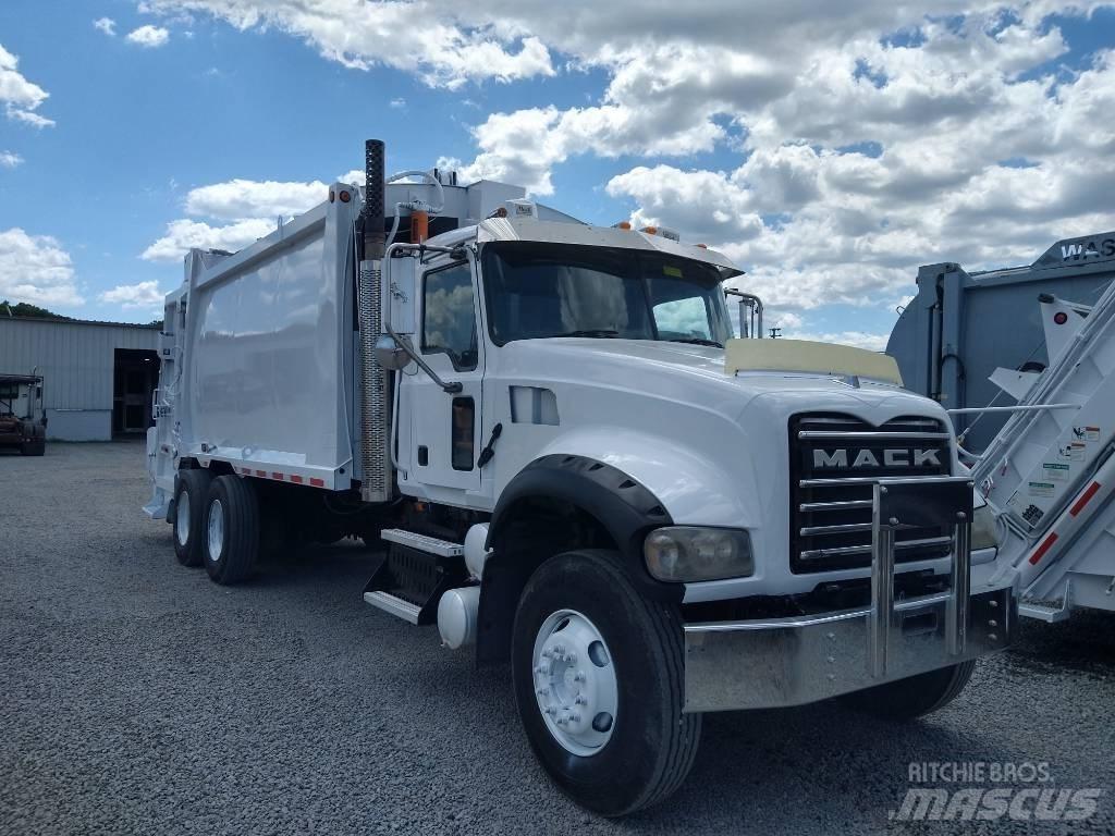 Mack GRANITE GU713 Waste trucks