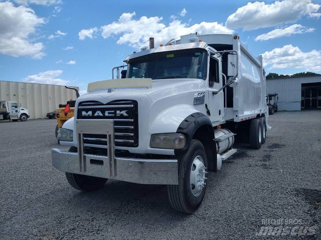Mack GRANITE GU713 Waste trucks