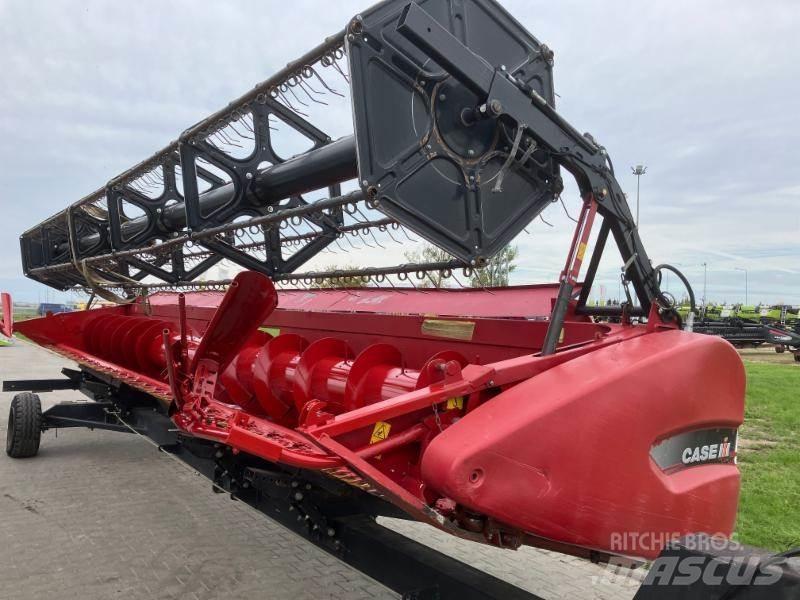 Case IH CASE 3050 Combine harvester heads