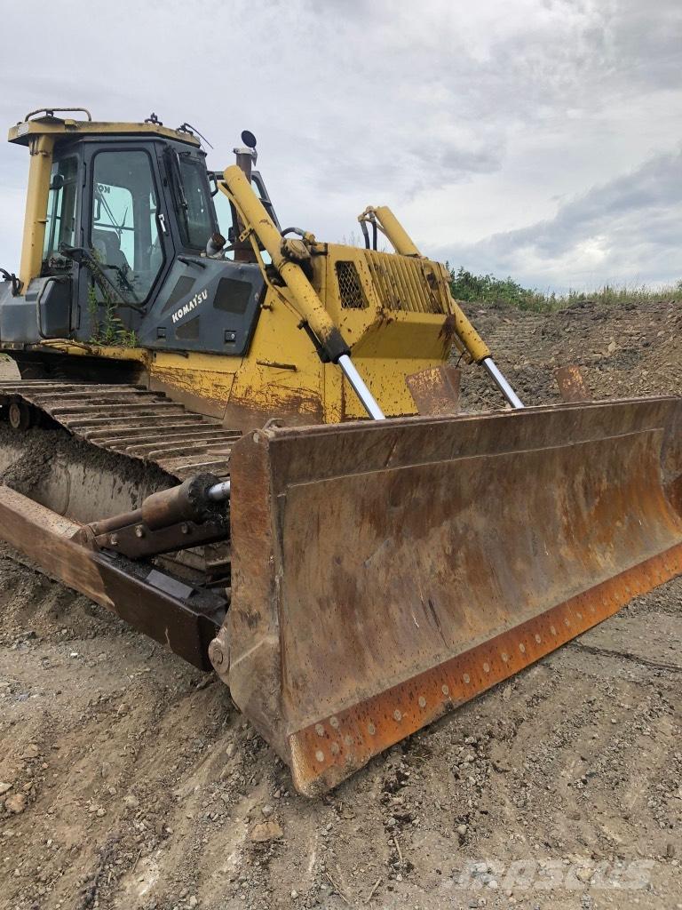 Komatsu D 65 PX-12 Crawler dozers