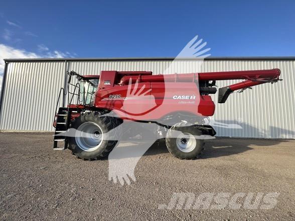 Case IH 8250 Combine harvesters