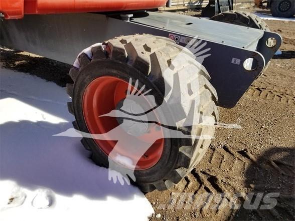 SkyJack SJ82T Telescopic boom lifts