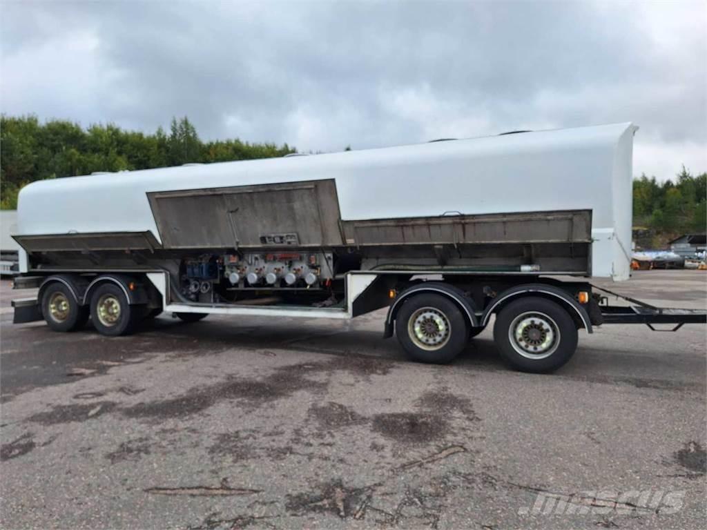  SAF/Mattila MS4 Tanker trailers