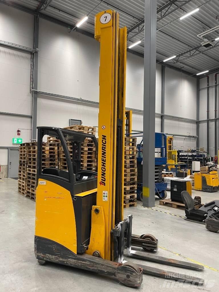 Jungheinrich ETV 216 Reach truck