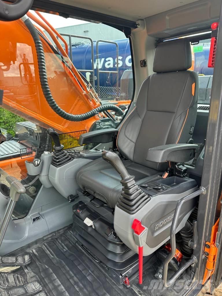 Doosan DX 350 NLC-7 Crawler excavators