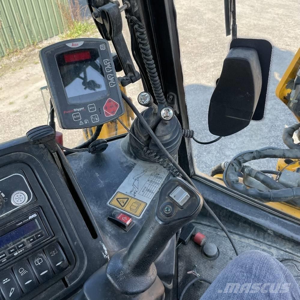 JCB 4 CX Backhoe