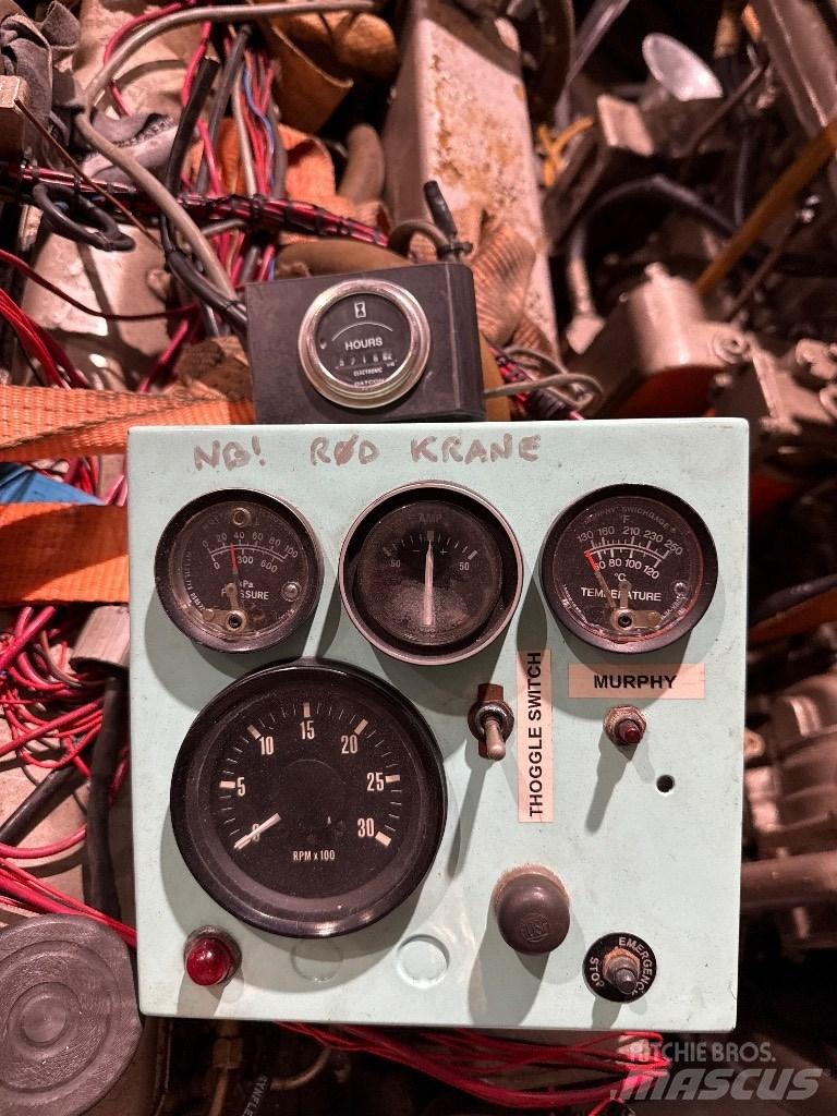 John Deere 165 Marine auxiliary engines