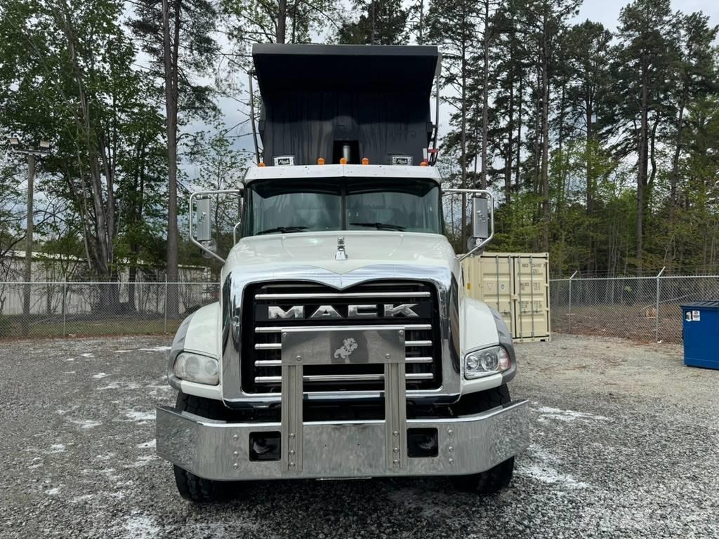Mack GU813 Tipper trucks