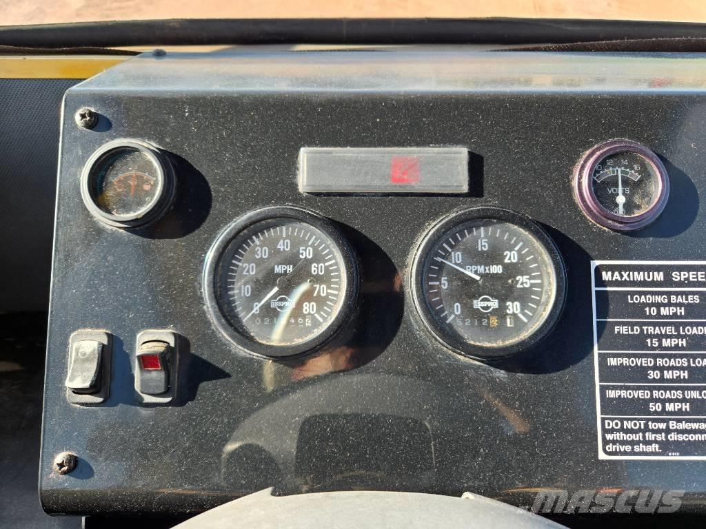 New Holland H 9880 Bale trailers