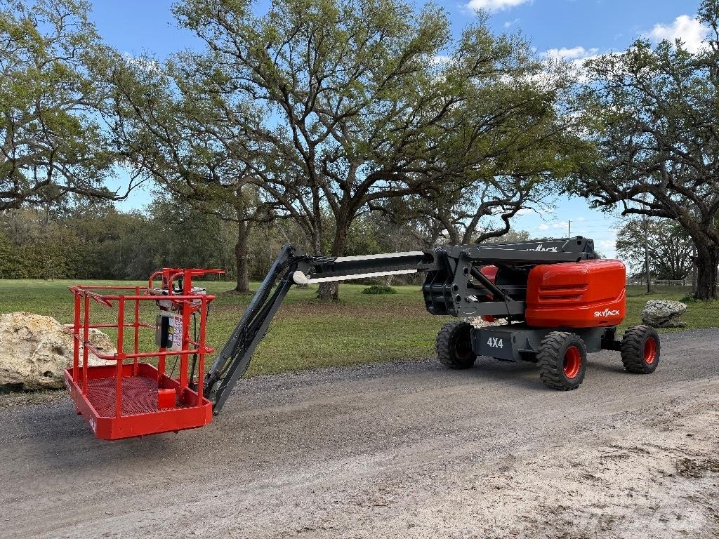 SkyJack SJ 63 AJ Articulated boom lifts