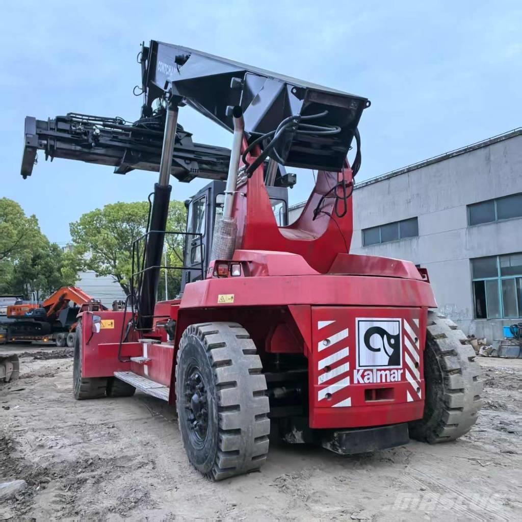 Kalmar DRT 450 Reach stackers