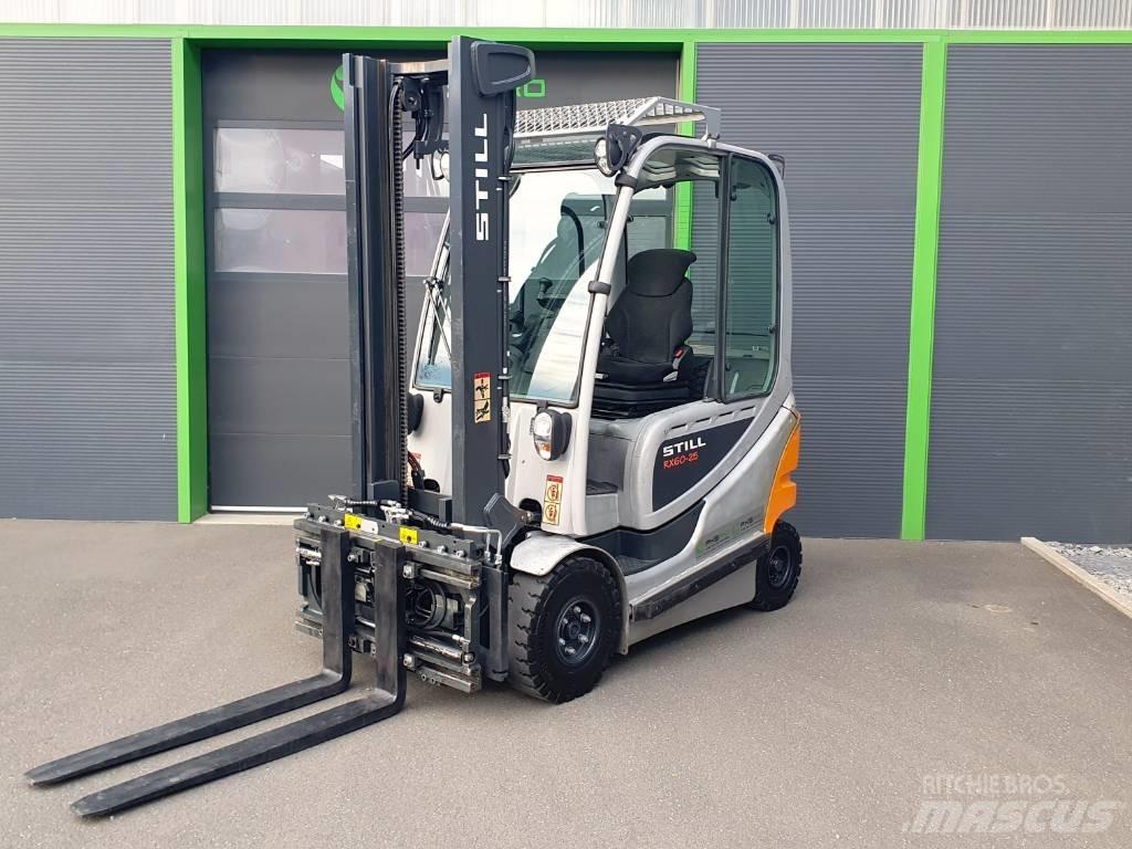 Still RX 60-25 Electric forklift trucks