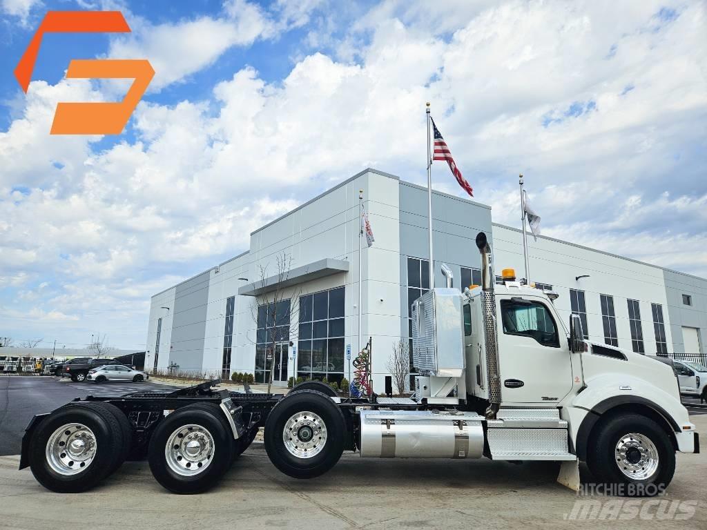 Kenworth T 880 Prime Movers
