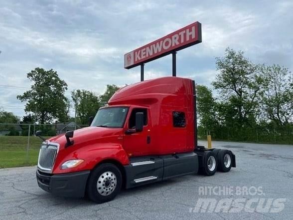 International LT Prime Movers