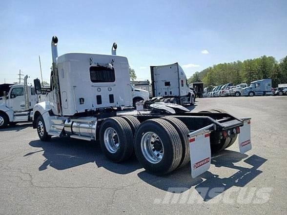 Kenworth T880 Prime Movers