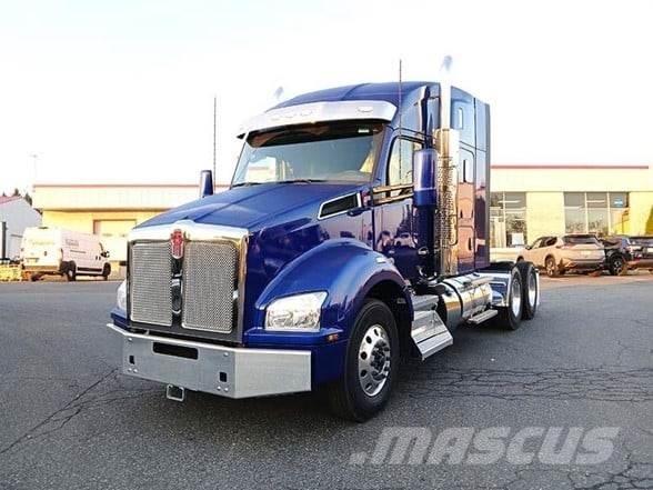 Kenworth T880 Prime Movers