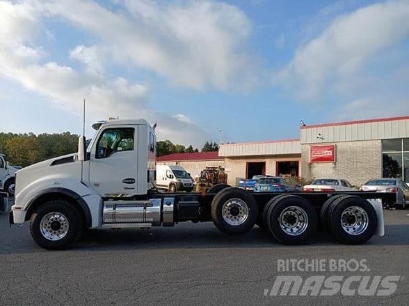 Kenworth T880 Chassis Cab trucks