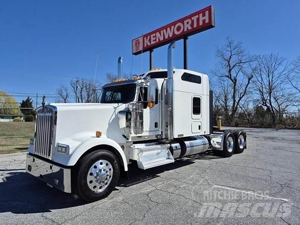 Kenworth W900L Prime Movers
