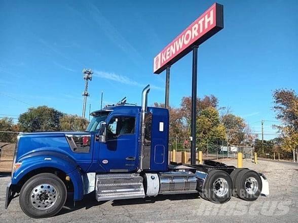 Kenworth W990 Prime Movers