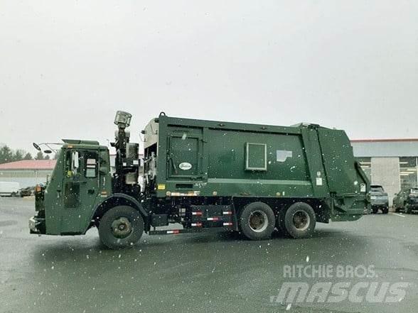 Mack LEU613 Waste trucks