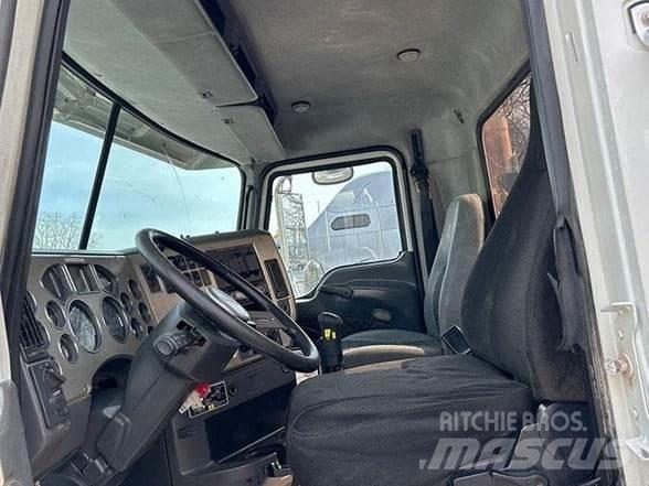Mack PINNACLE CHU613 Prime Movers