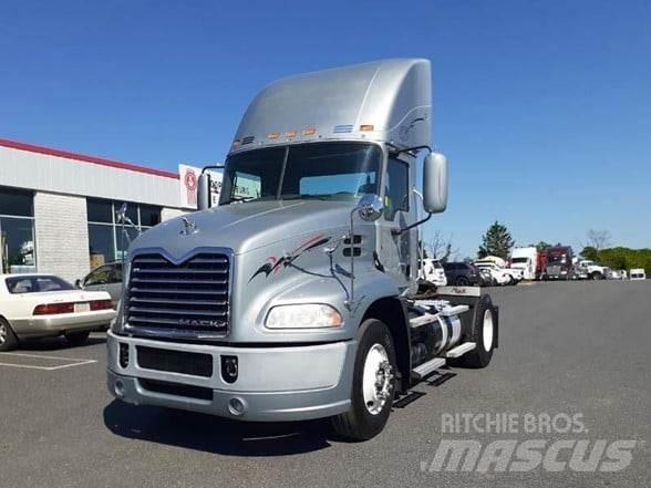Mack PINNACLE CXU612 Prime Movers