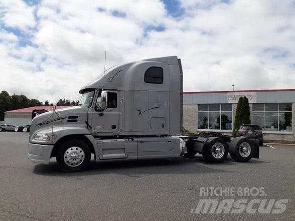 Mack PINNACLE CXU613 Prime Movers