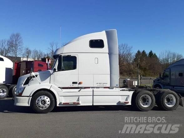Volvo VNL64T670 Prime Movers