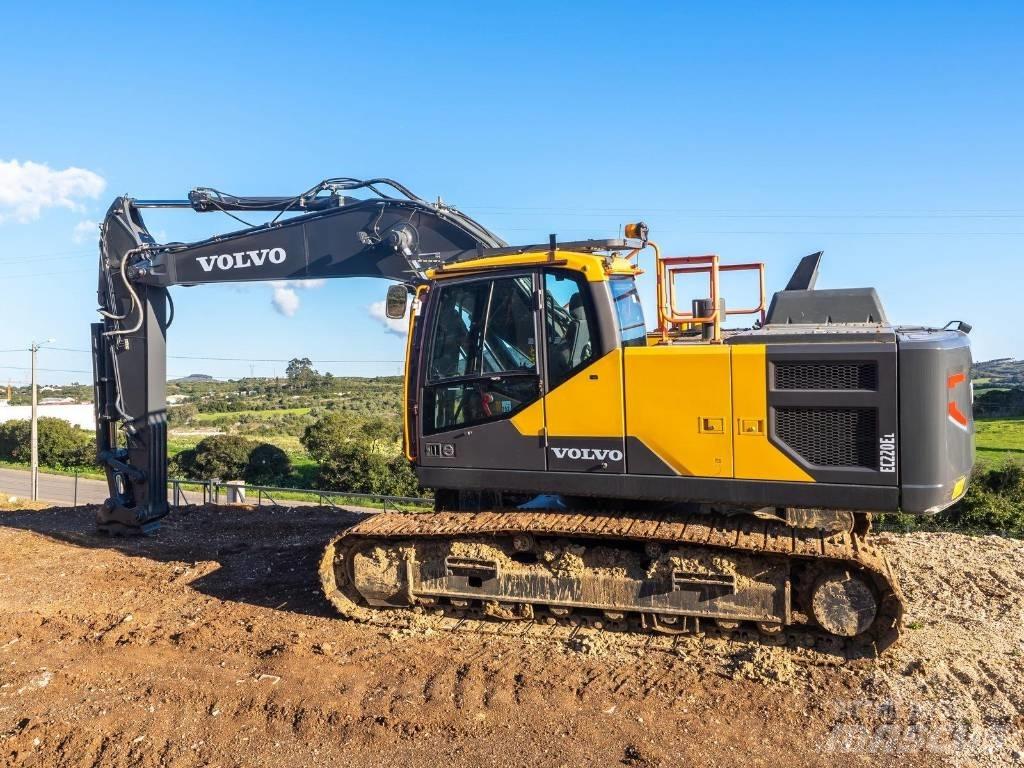Volvo EC 220 E Crawler excavators