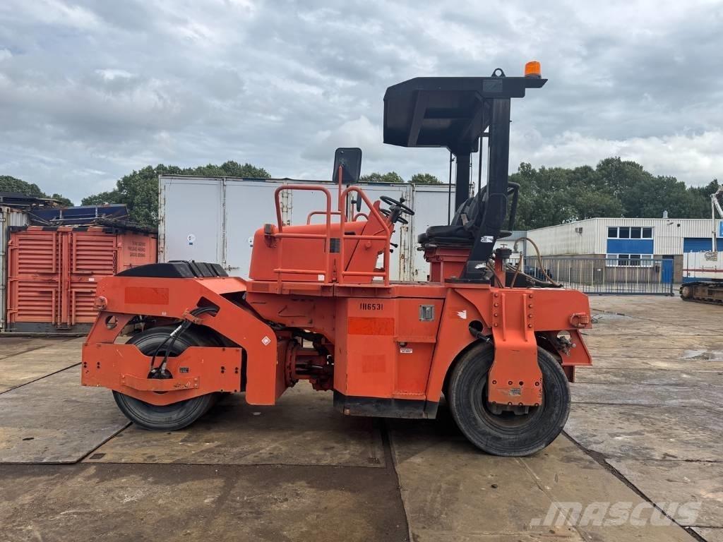 Sakai GW 750-2 Pneumatic tired rollers