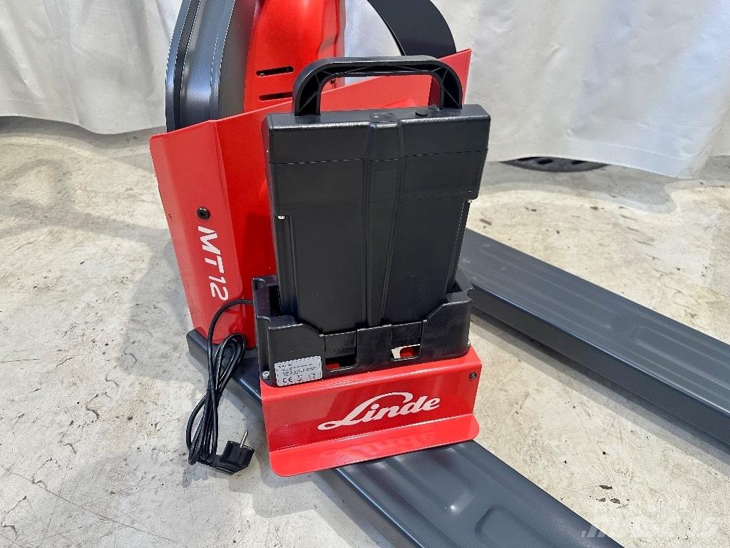 Linde MT 12 Low lifter