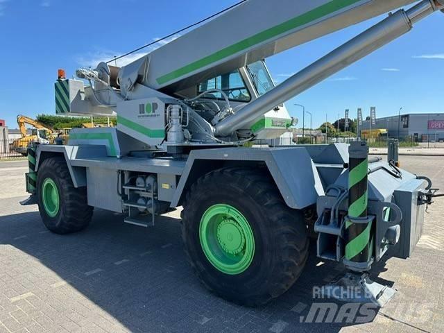 P&H 35 All terrain cranes