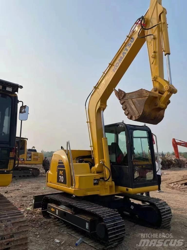 Komatsu PC70-8 Crawler excavators