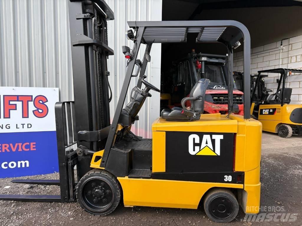 CAT EP 30 K Electric forklift trucks