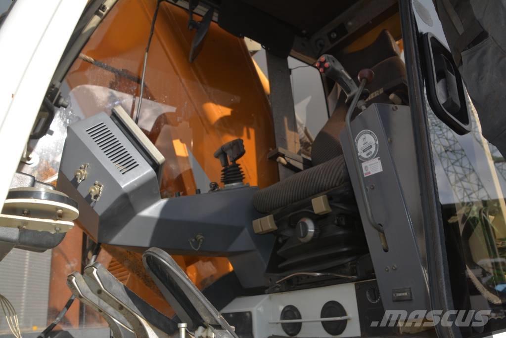 Liebherr HS 845 HD Track mounted cranes