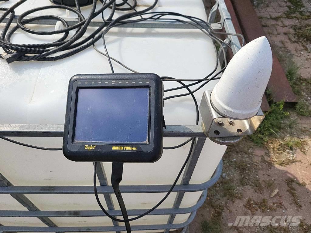  Greenpon Pony 3000 Trailed sprayers