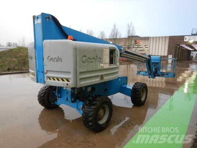 Genie S45 Telescopic boom lifts