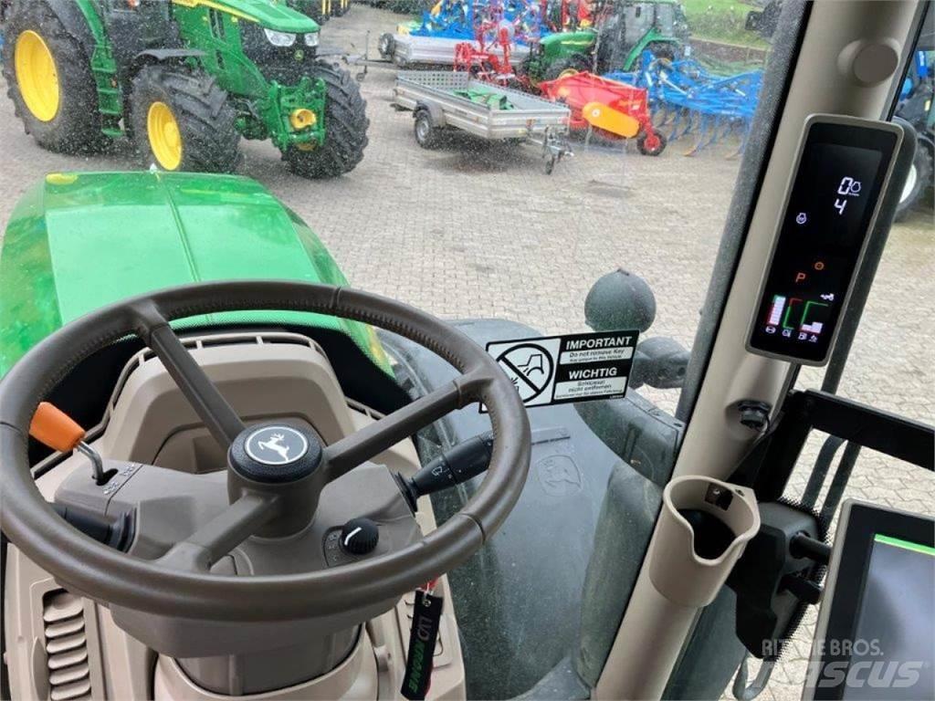 John Deere 6R 215 Tractors