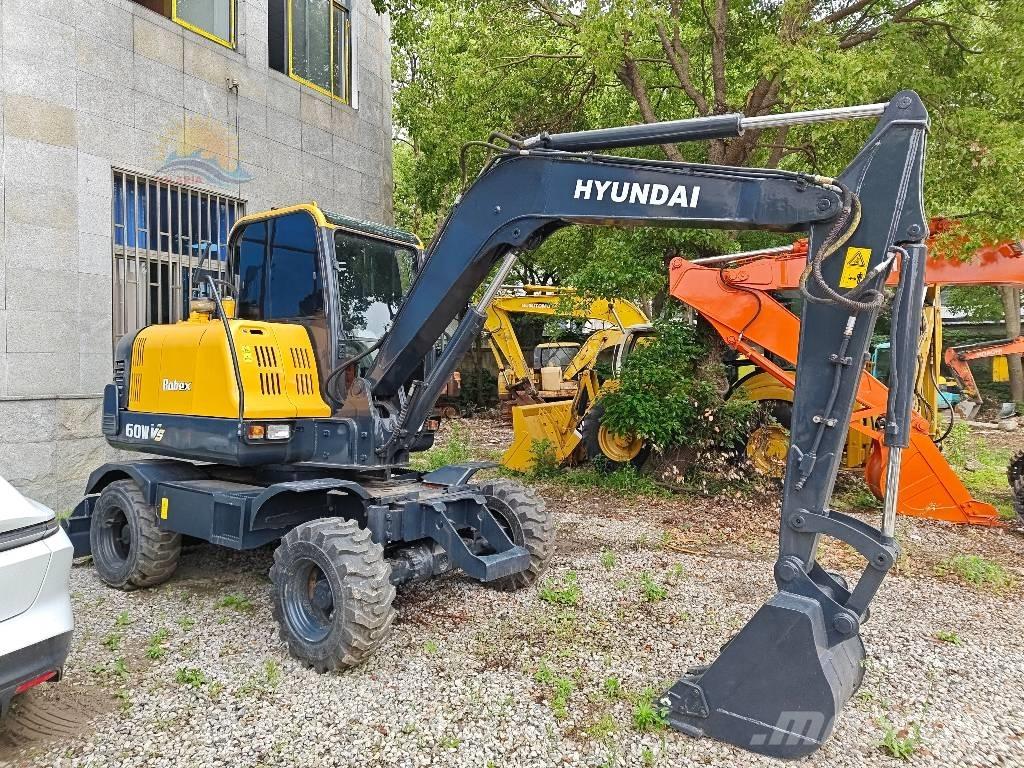 Hyundai R60W Wheeled excavators