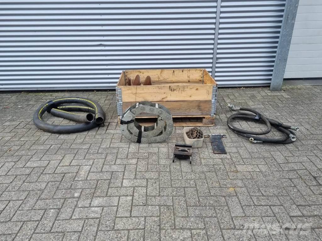  Emci Explo 750T Surface drill rigs