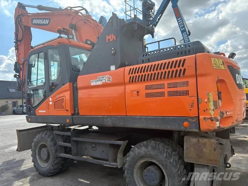 Doosan DX210 WE-5 Wheeled excavators