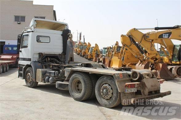 Mercedes-Benz 2531 Container trucks