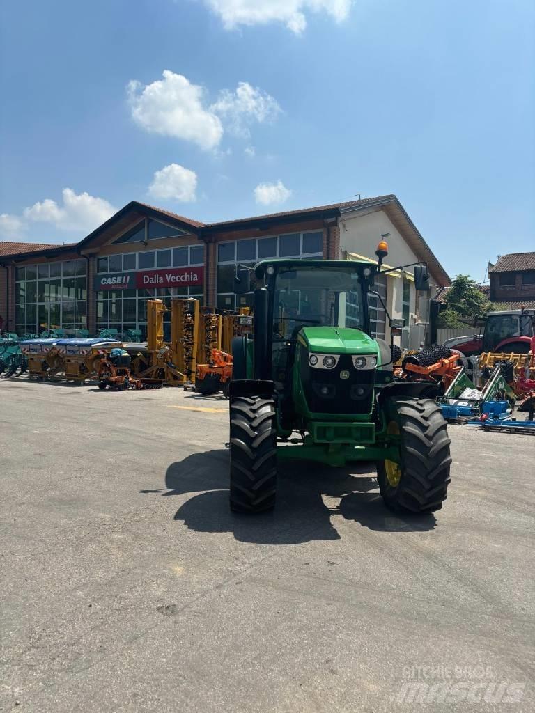 John Deere 6100 MC Tractors